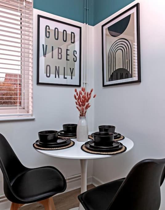 Apartment Tiger House - Driveway & Garden. Airport Location! Luton (Bedfordshire)